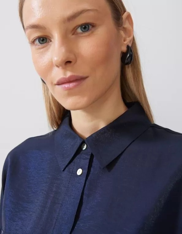 schimmernde_hemdbluse_zaliza_loose_aus_tencel_mix_2-1.webp Schimmernde Hemdbluse Zaliza Loose Aus Tencel Mix>SOMEDAY Shop